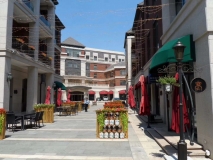 天津濱海新區(qū)商業(yè)街固定遮陽棚項目